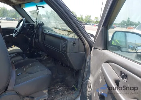 2005 Chevrolet Silverado 3500 Work Truck from USA, damaged, VIN 1GCHK39265E143189